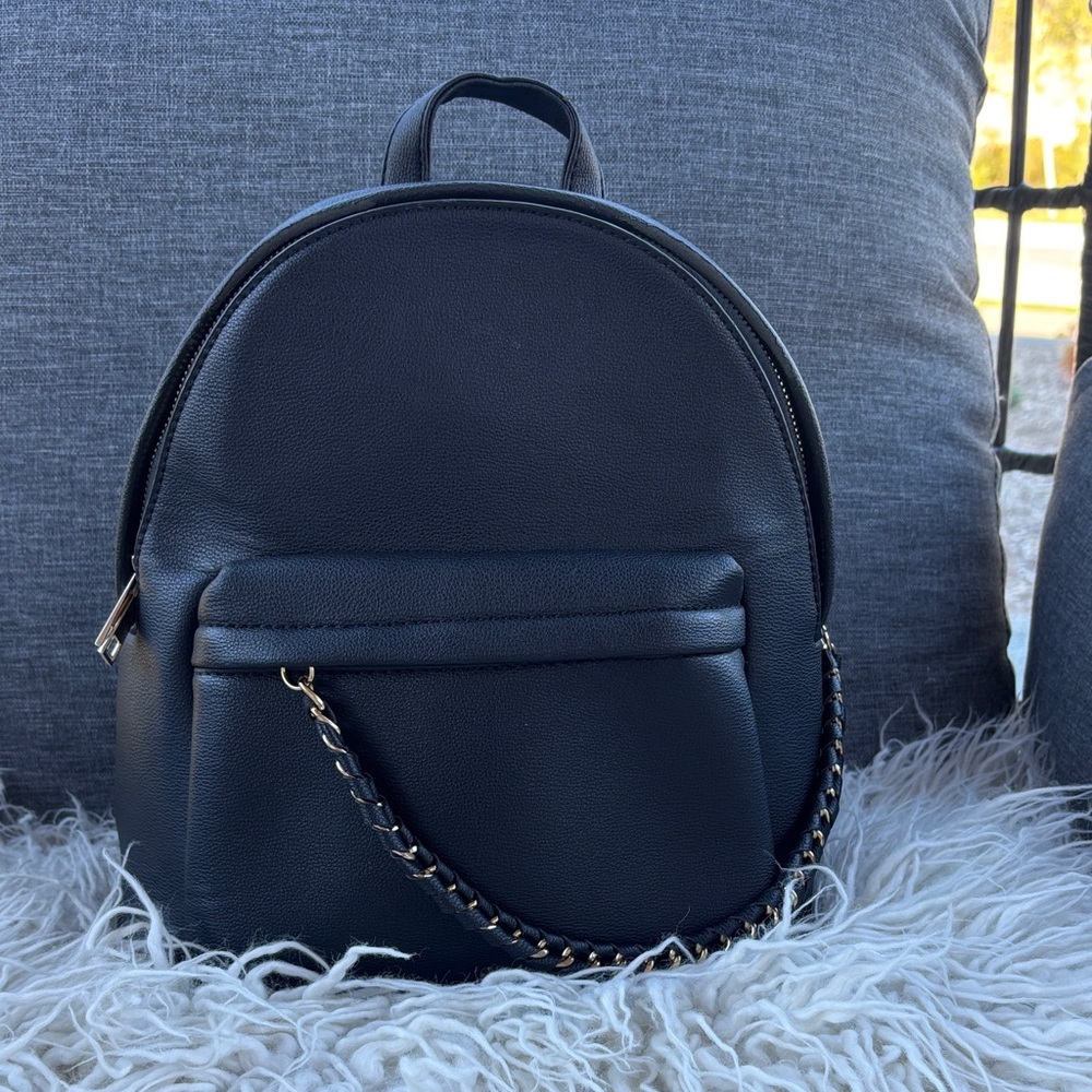 Sold!! Elegant Black Backpack - Picture 1 of 6